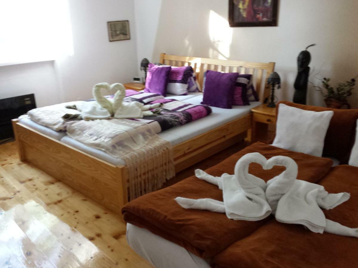 Anna Apartment *